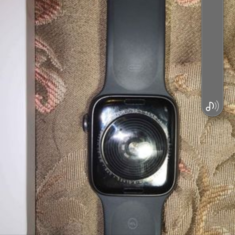 Apple Watch - Picture 2 of 2